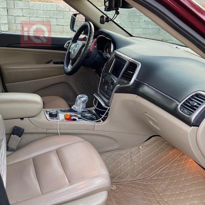 جيب جراند شيروكي